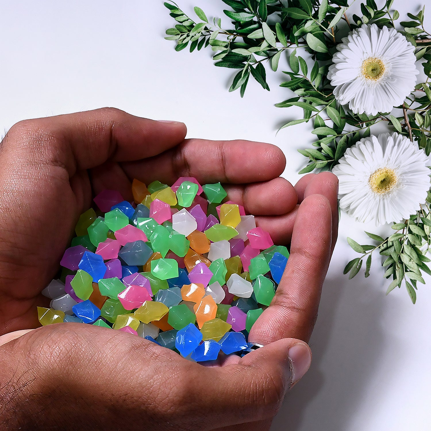 Multi-Color Decorative Stone for Garden / Lawn / Aquarium Fish Tank Gravel / Flower Pots Decoration Pebbles for Fish Bowl & All Purpose Attractive Stone Set Multi-Color Decorative Stone for Garden / Lawn / Aquarium Fish Tank Gravel / Flower Pots Decoration Pebbles for Fish Bowl & All Purpose Attractive Stone Set